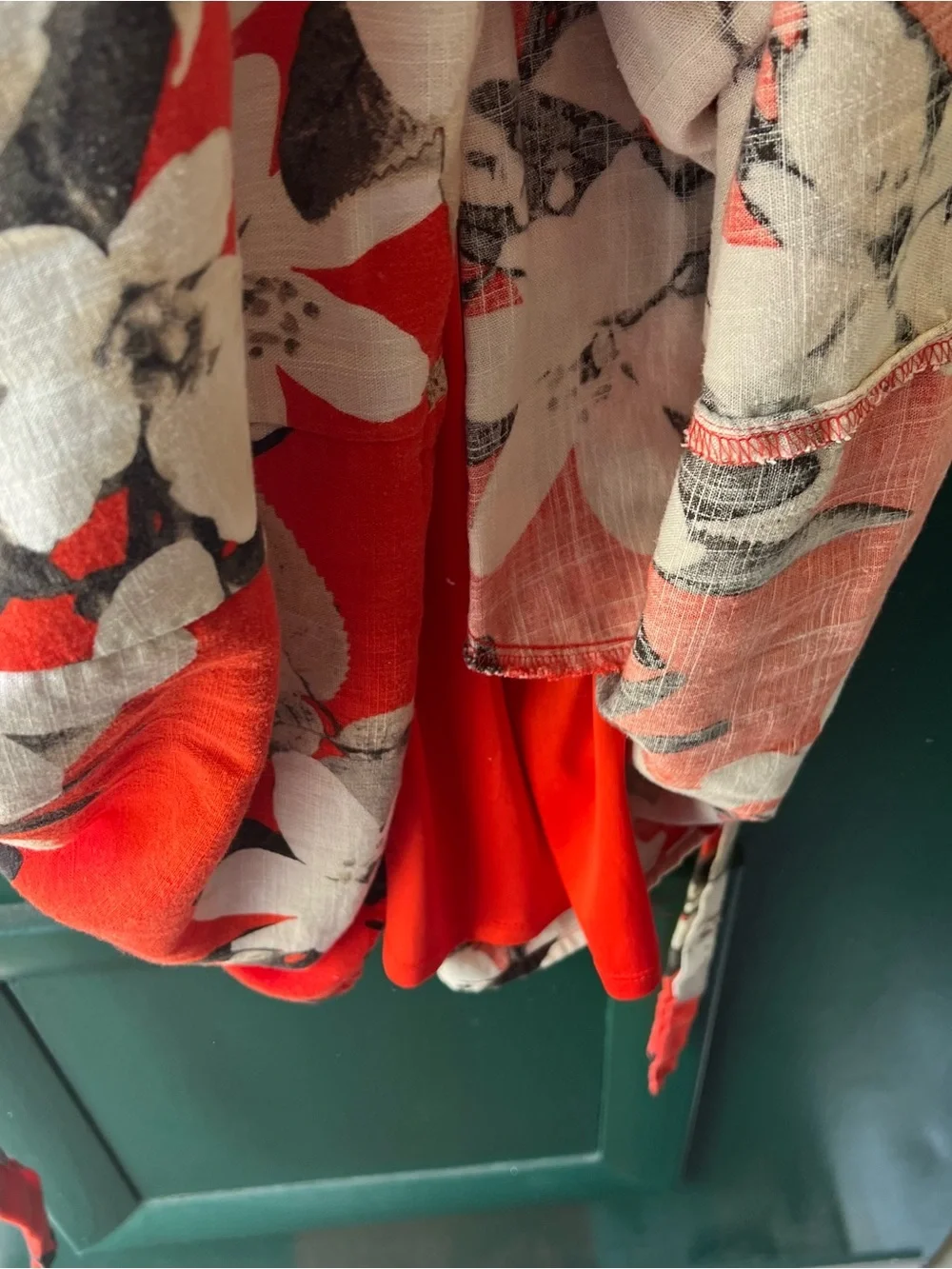 Simply Vera Vera Wang Red Floral Tie-Waist V-Neck Mini Dress - Picture 3 of 6
